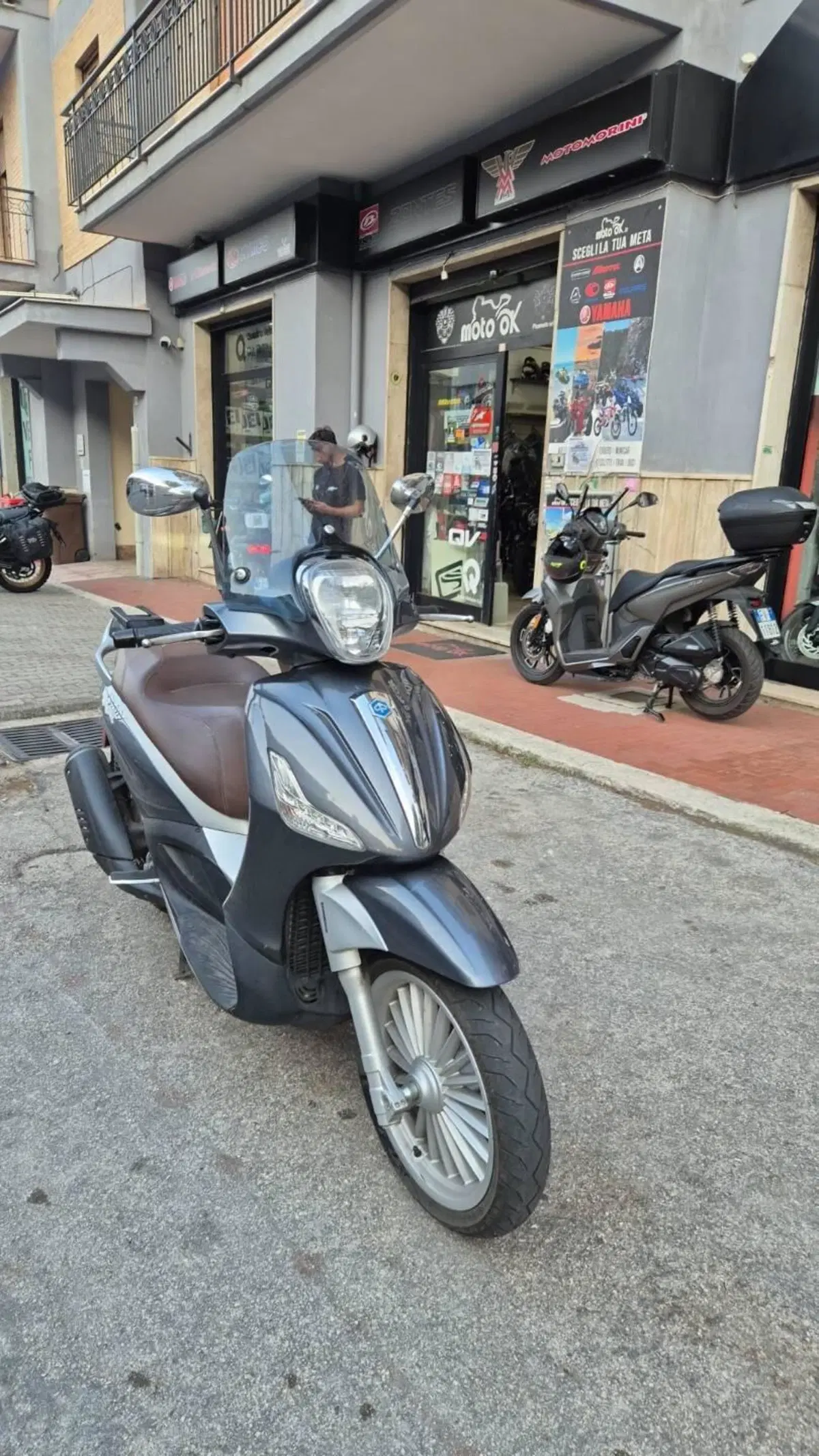 Piaggio Beverly 300 i.e. (2010 - 16) (2)