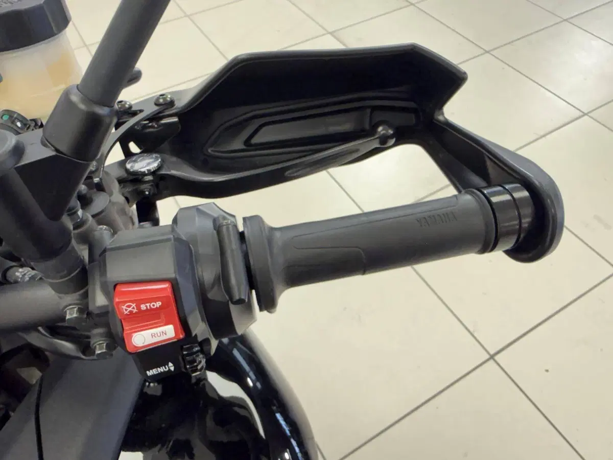 Yamaha Tracer 9 GT (2021 - 24) (11)