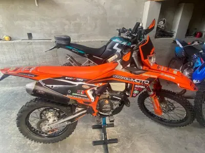 KTM 450 EXC-F (2024) usata