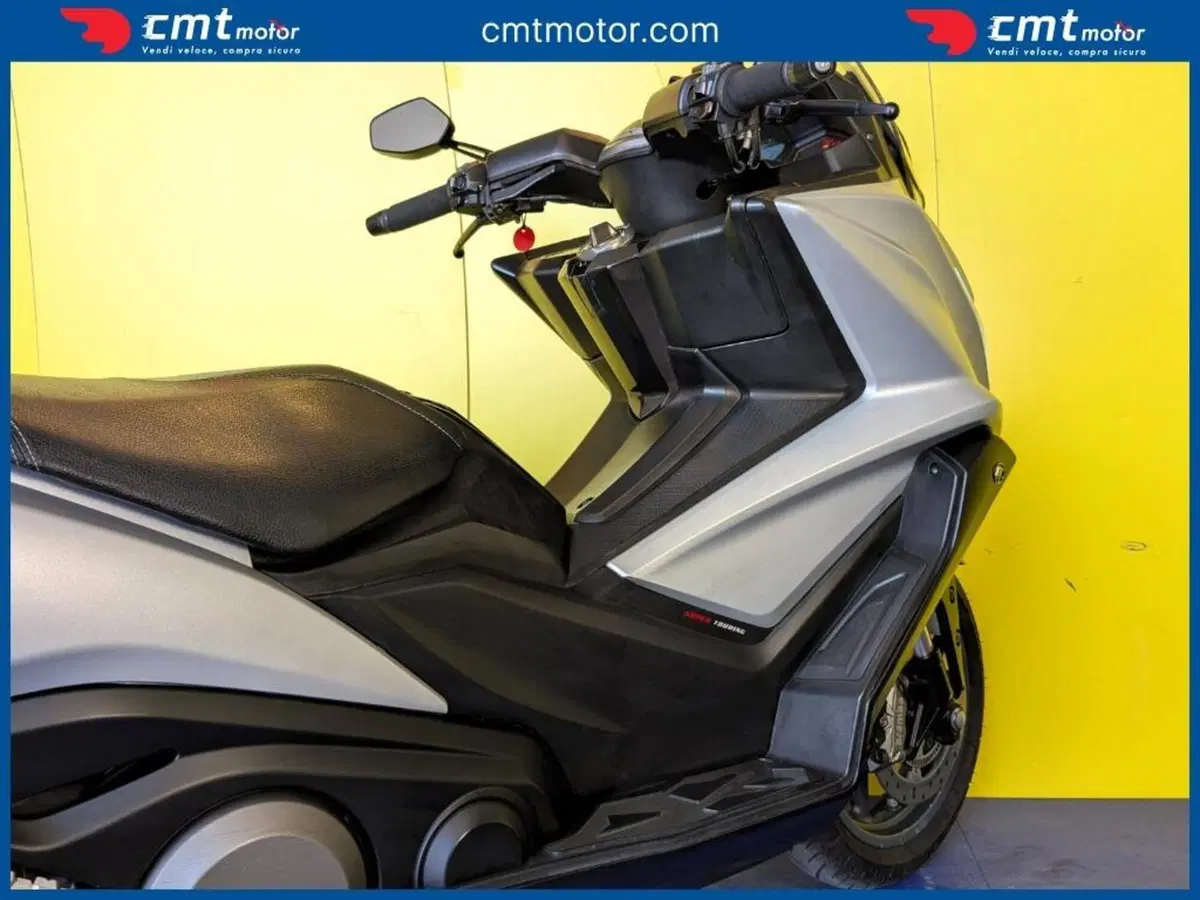 Kymco AK 550 (2017 - 19) (8)