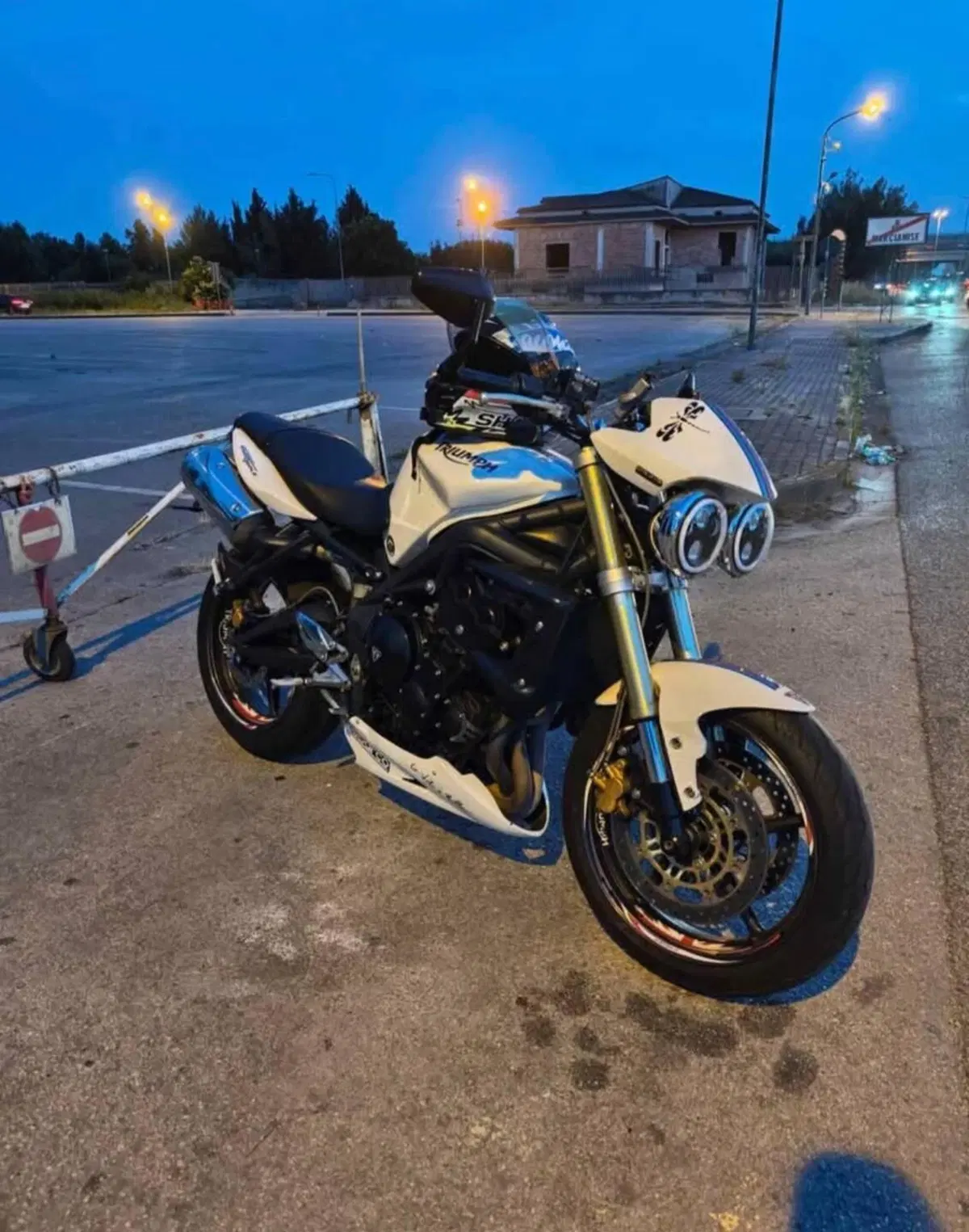 Triumph Street Triple (2007 - 12)