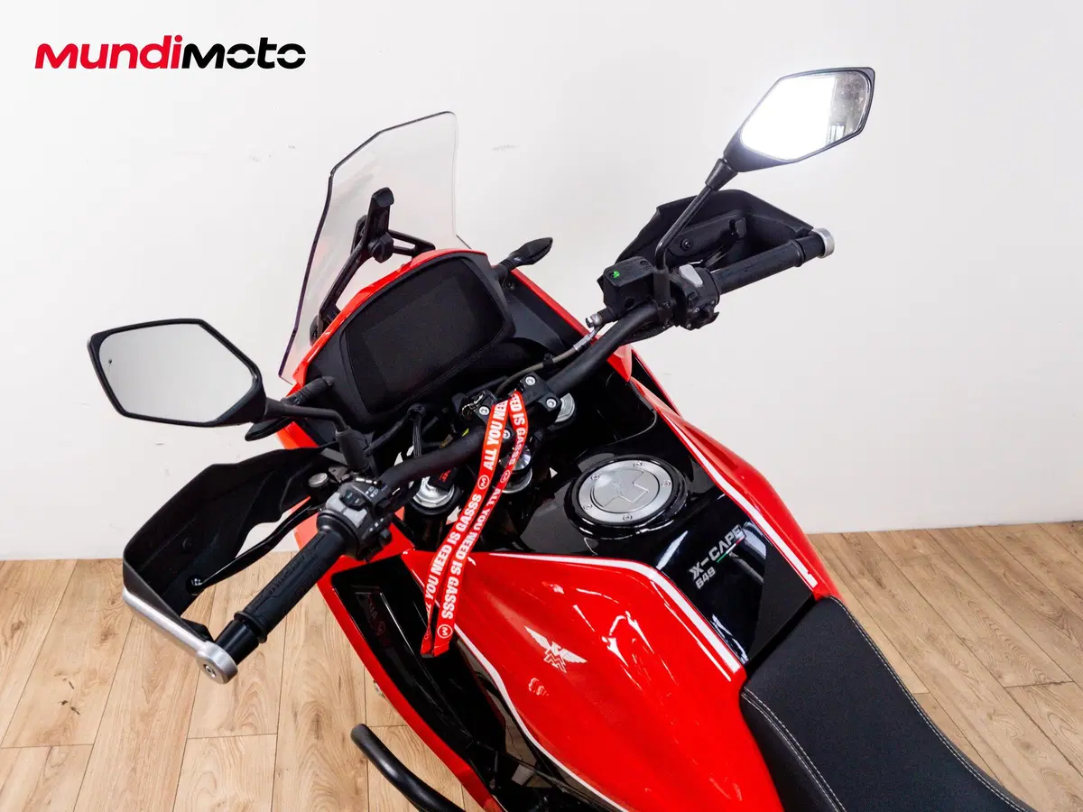 Moto Morini X-Cape 650 (2021 - 26) (11)