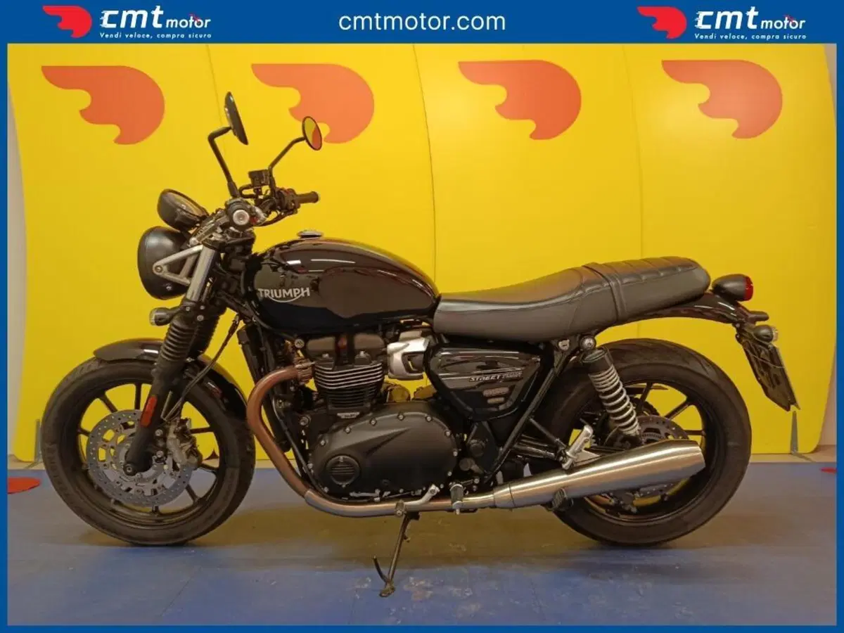 Triumph Street Twin 900 (2021 - 22) (3)
