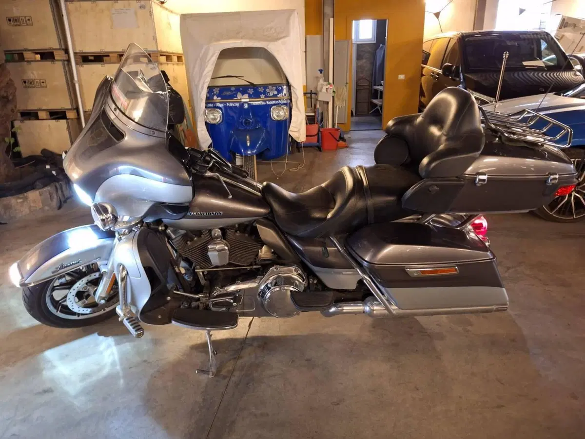 Harley-Davidson 1690 Electra Glide Ultra Limited (2014 - 15) - FLHTK (2)