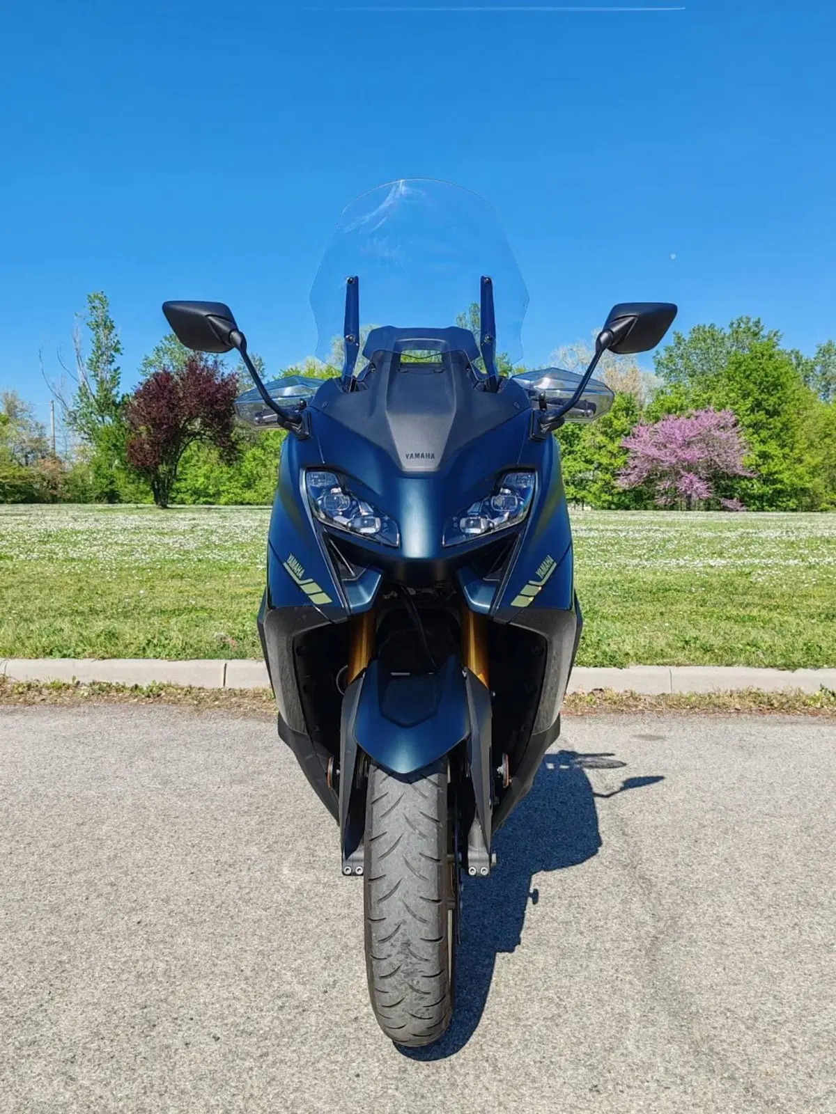 Yamaha T-Max 560 Tech Max (2022 - 24) (4)