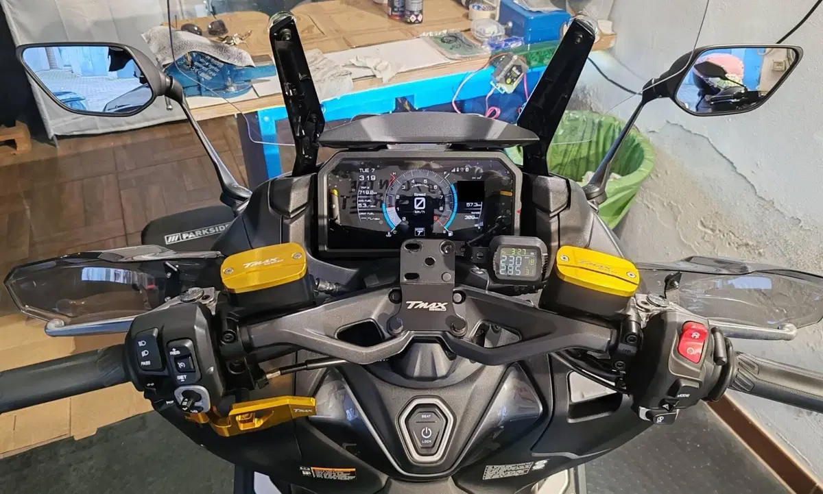 Yamaha T-Max 560 Tech Max (2022 - 24) (6)