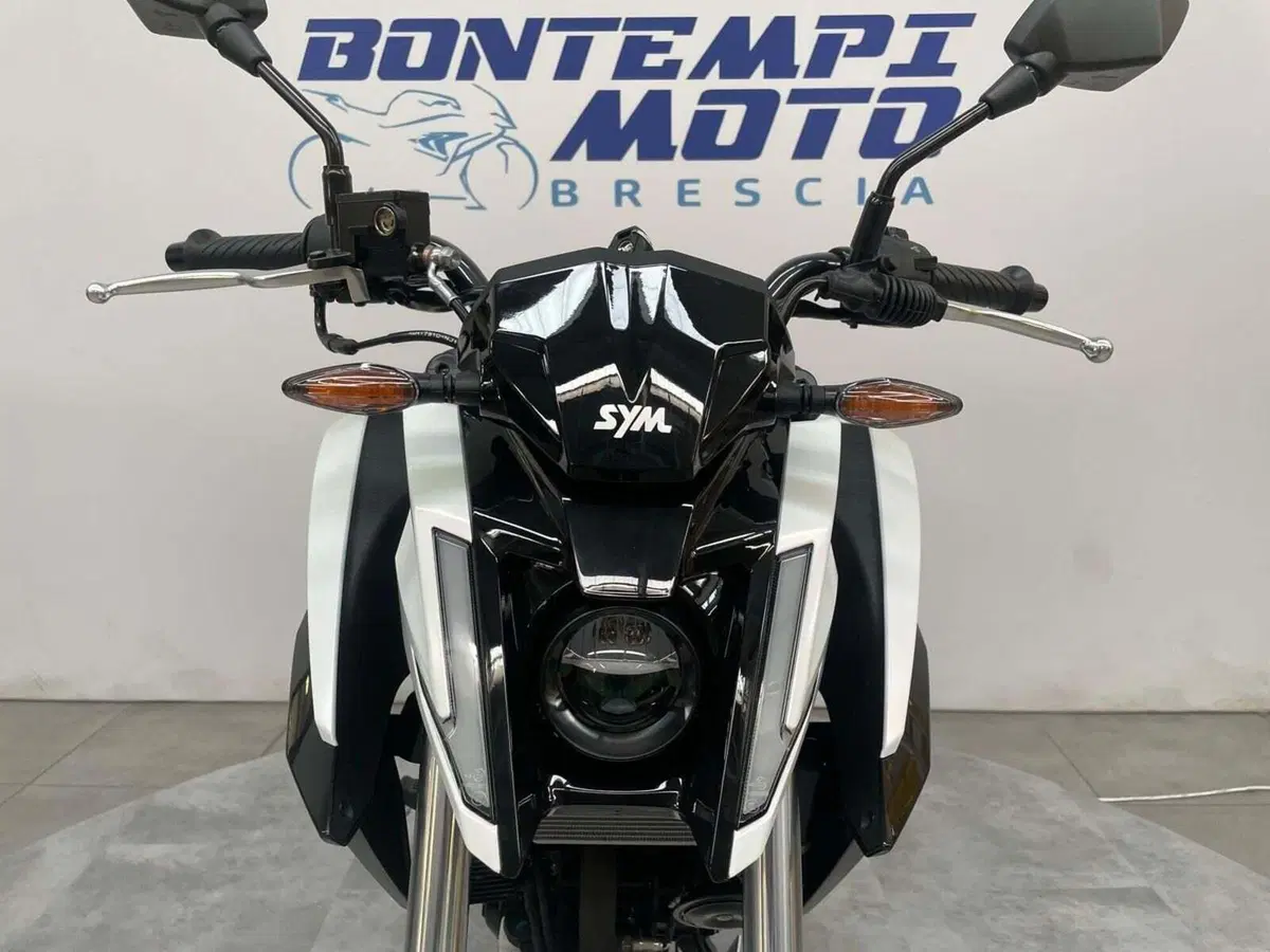 Sym NH 125 Xcion (2021 - 25) (3)