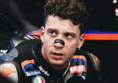 Bezzecchi torna in sella: test positivo con l'Aprilia RSV4 a Misano