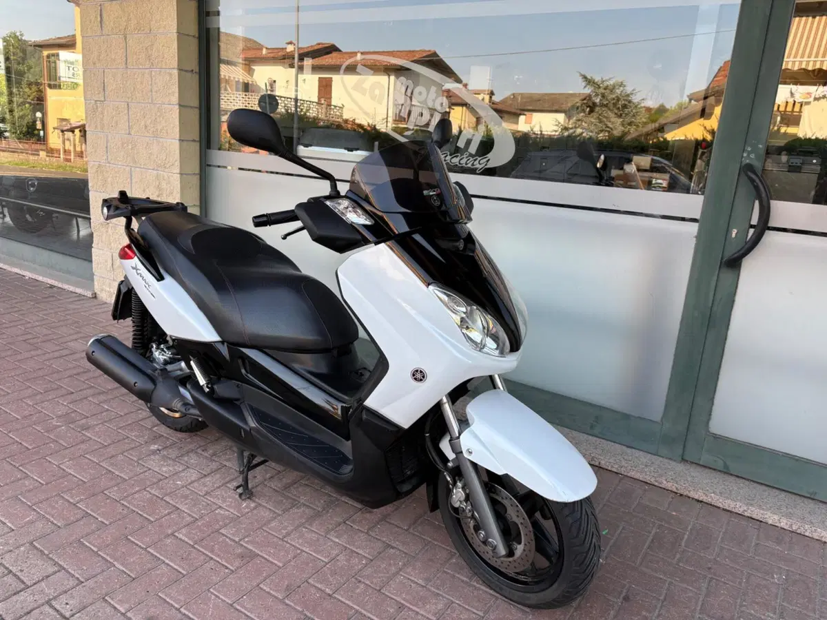 Yamaha X-Max 250 (2007 - 09) (2)