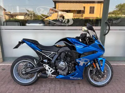 Suzuki GSX-8R (2024 - 26) usata