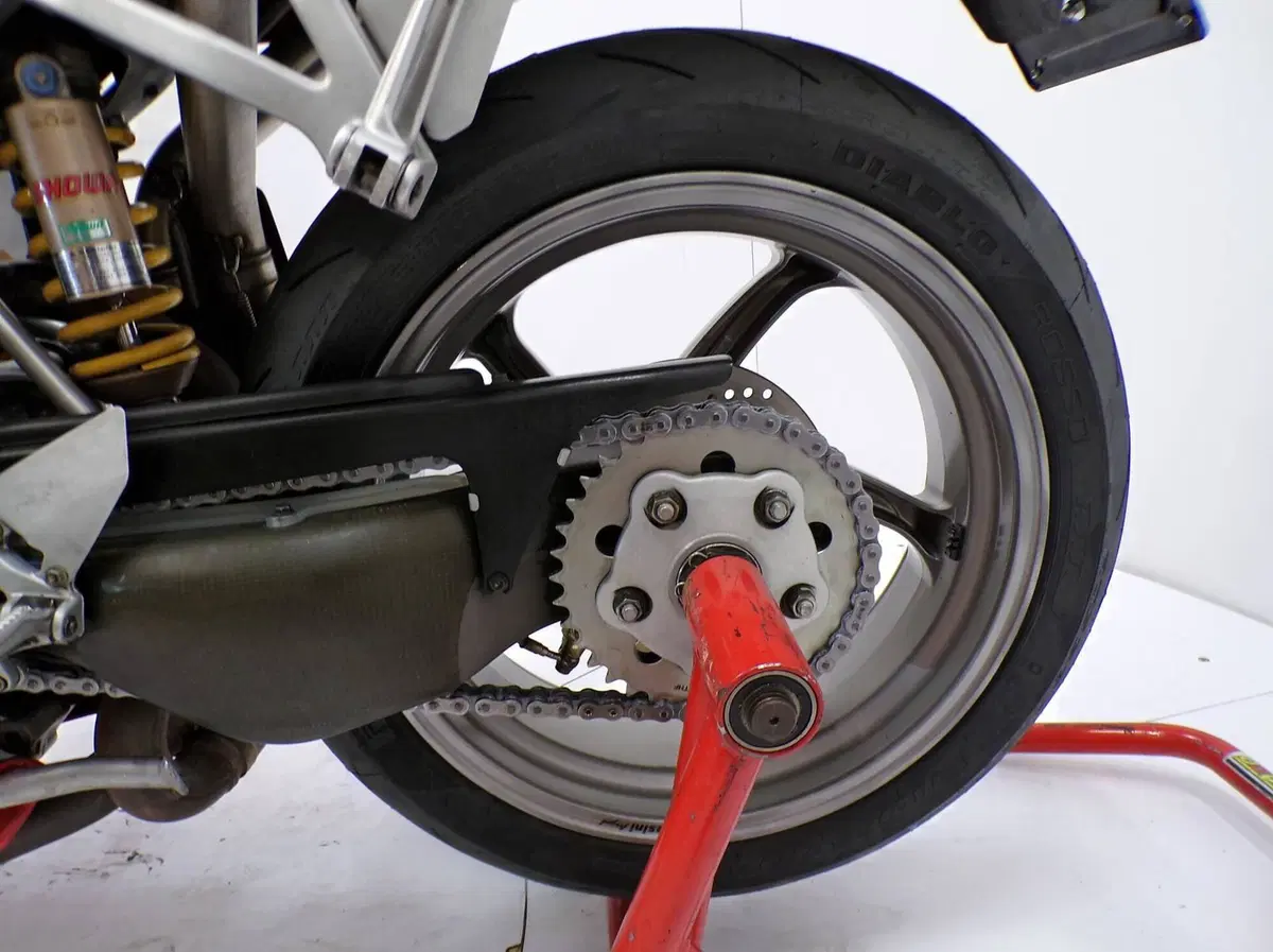 Ducati 748 Biposto (1998 - 03) (11)