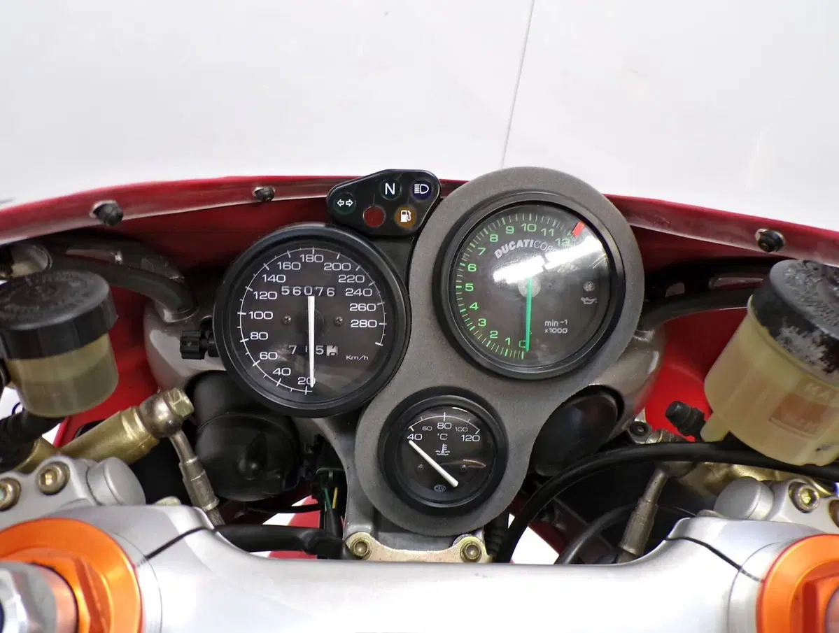 Ducati 748 Biposto (1998 - 03) (13)