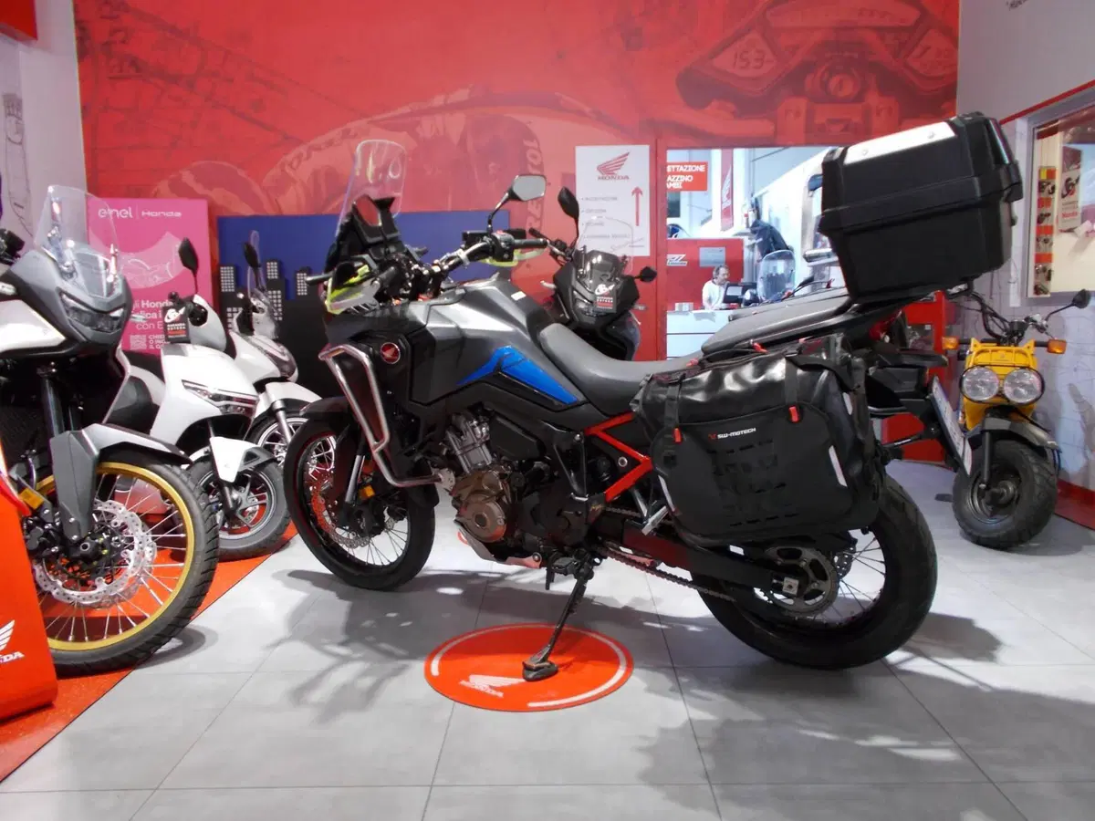 Honda Africa Twin CRF 1100L Urban DCT (2022 - 23) (5)