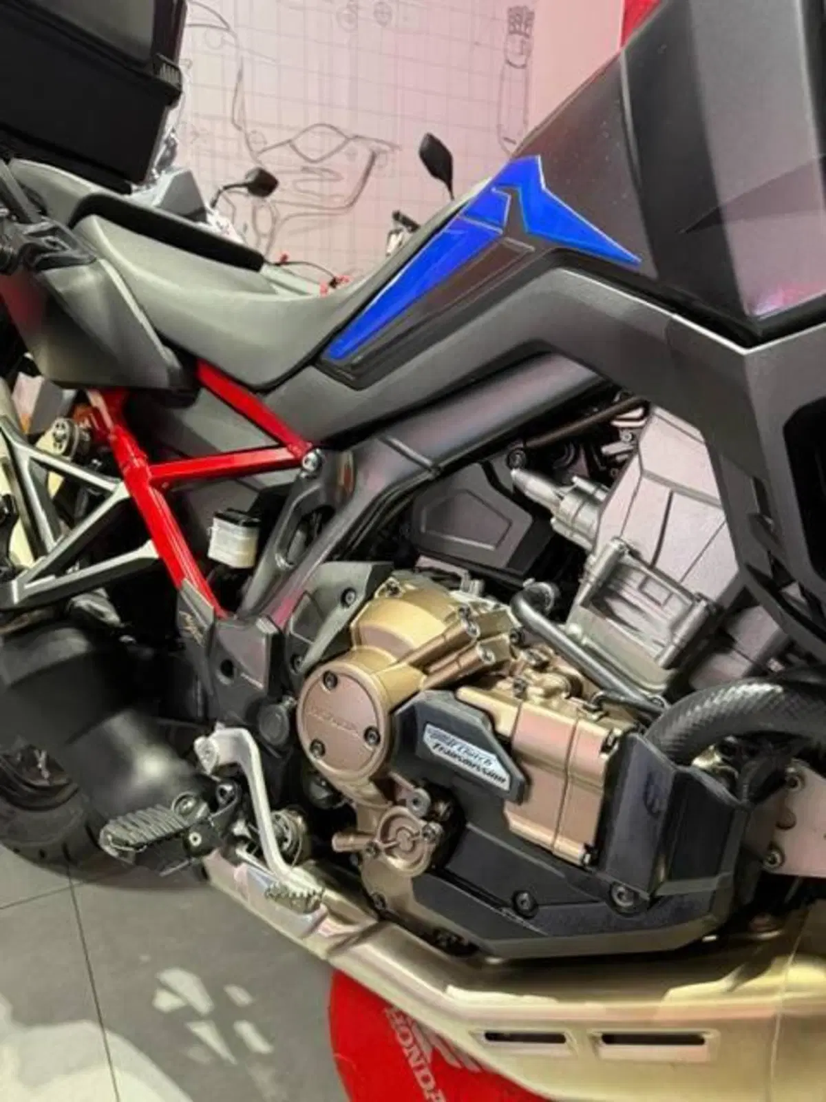 Honda Africa Twin CRF 1100L Urban DCT (2022 - 23) (12)