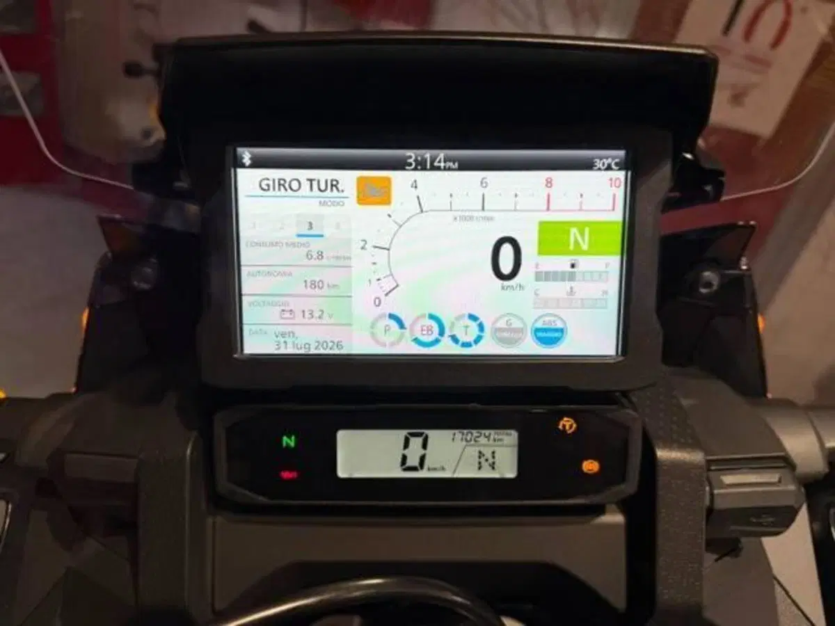Honda Africa Twin CRF 1100L Urban DCT (2022 - 23) (16)