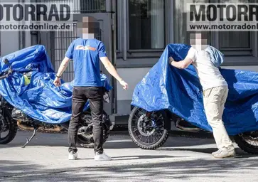 BMW GS 2027: le foto spia inchiodano Monaco, arriva davvero la M 1300 GS