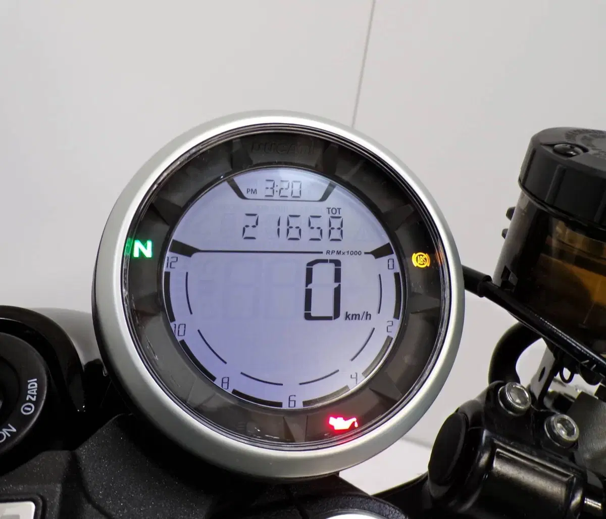 Ducati Scrambler 800 Cafè Racer (2017 - 21) (13)