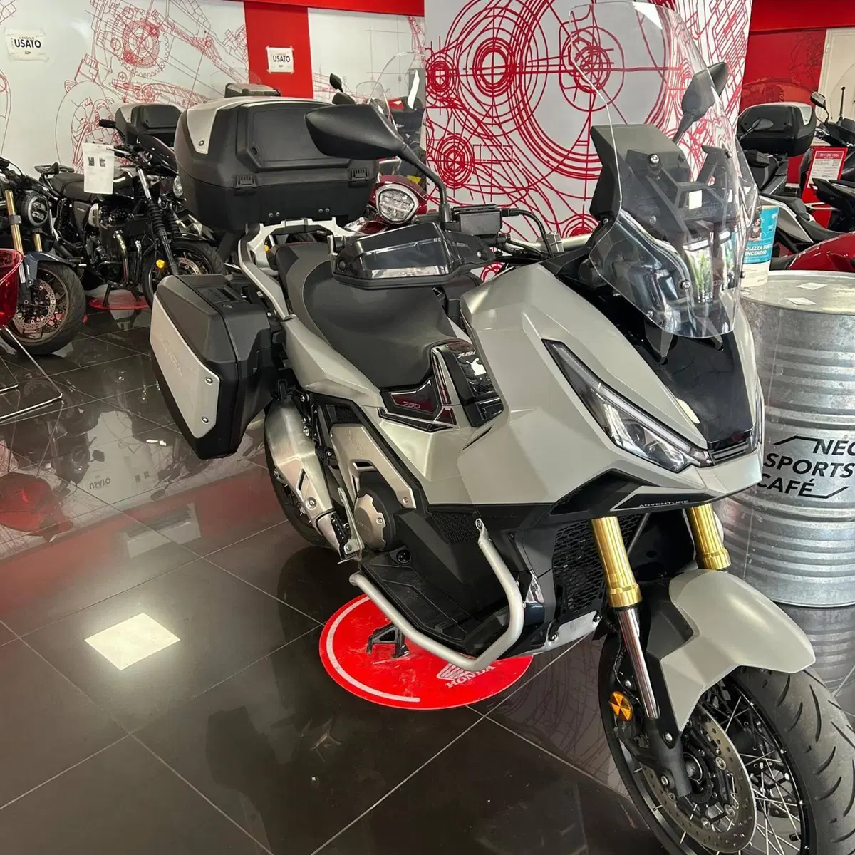 Honda X-ADV 750 Travel (2025 - 26) (2)