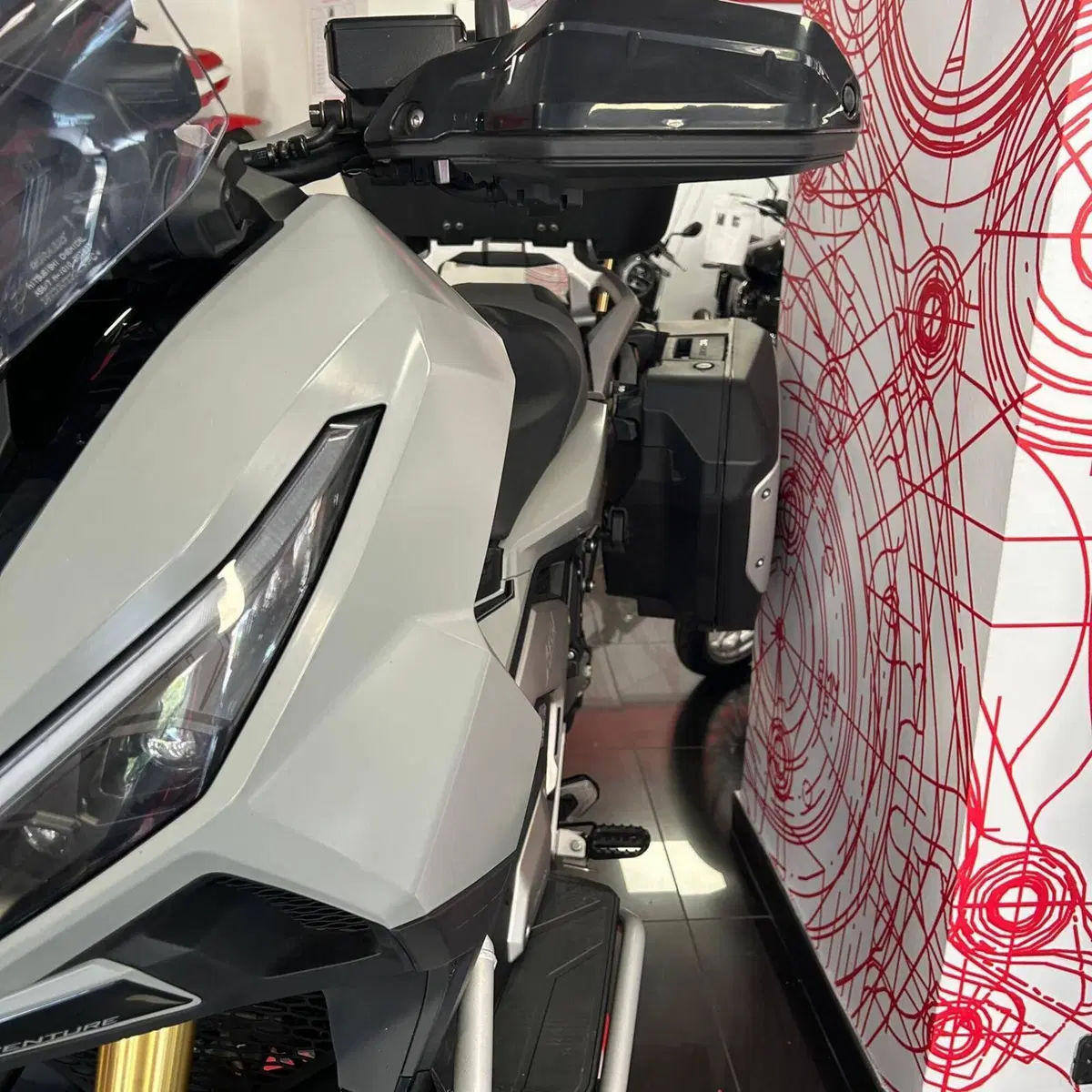 Honda X-ADV 750 Travel (2025 - 26) (3)