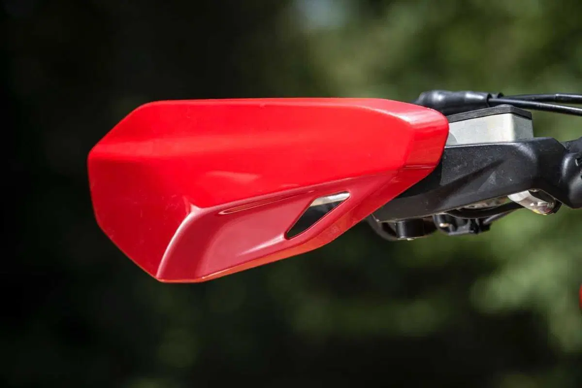 Desmo450 EDS, l'abbiamo provata in fettucciato e in linea, ecco come va la moto da enduro di Ducati! [VIDEO e GALLERY] (5)