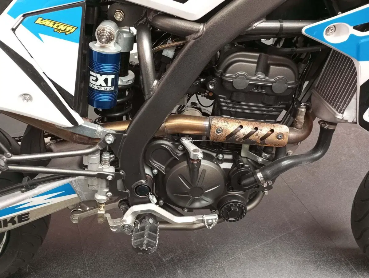 Valenti Racing SM 125 Z (2023 - 26) (5)