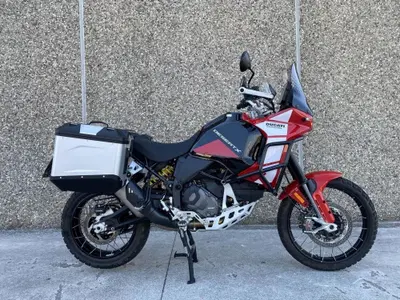 Ducati DesertX Discovery (2025) usata