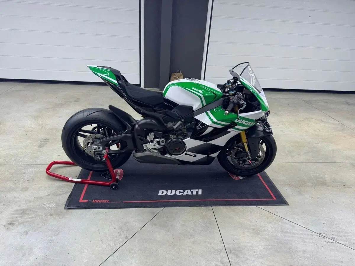 Ducati Panigale V4 Tricolore (2025 - 26)