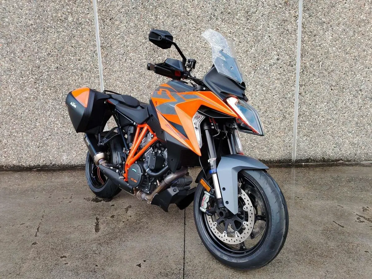 KTM 1290 Super Duke GT (2022 - 25) (3)