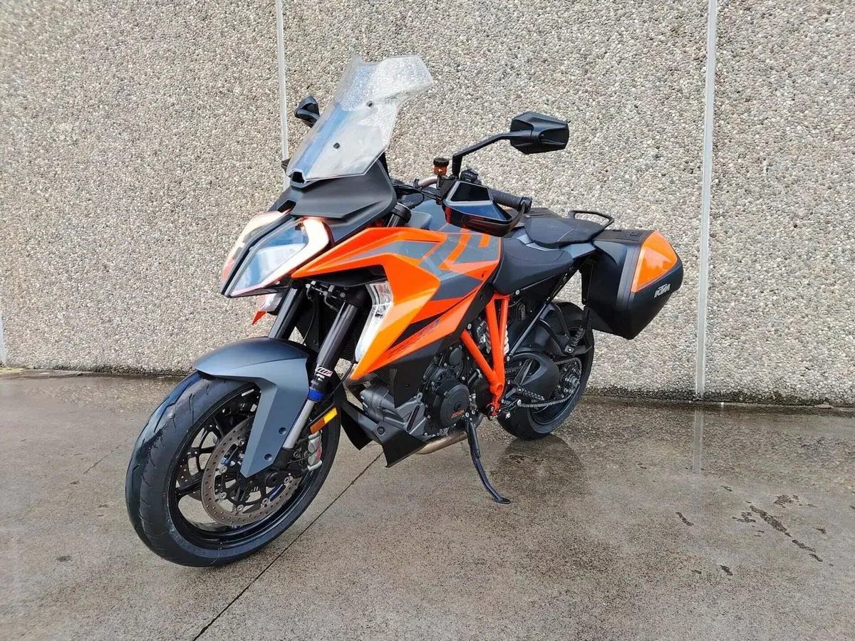 KTM 1290 Super Duke GT (2022 - 25) (4)