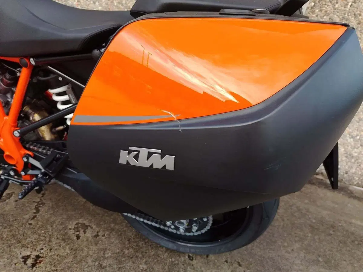 KTM 1290 Super Duke GT (2022 - 25) (8)
