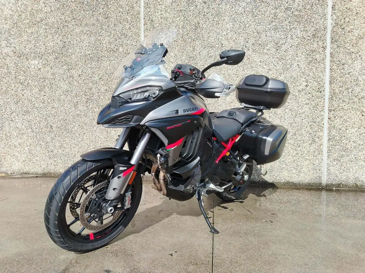 Ducati Multistrada V4 S Grand Tour (2024) (4)