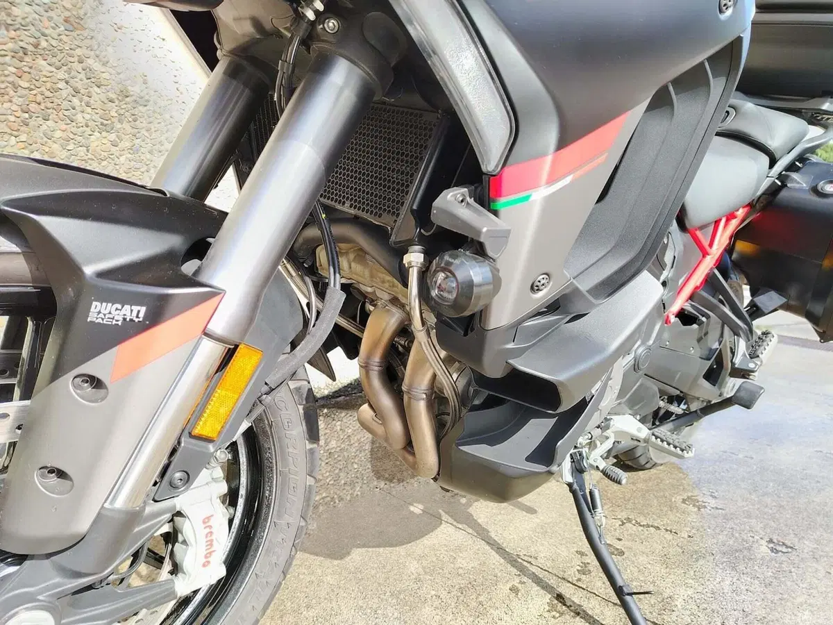 Ducati Multistrada V4 S Grand Tour (2024) (8)