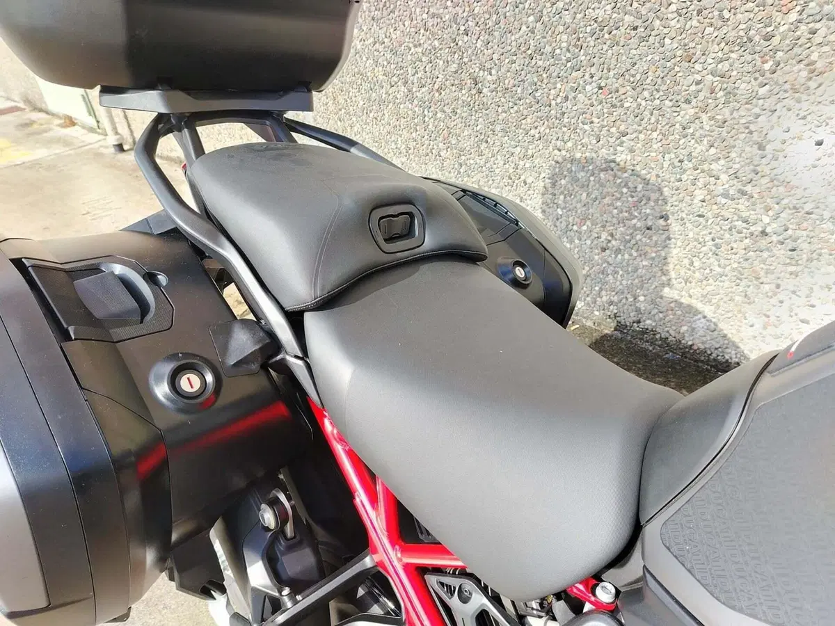 Ducati Multistrada V4 S Grand Tour (2024) (13)