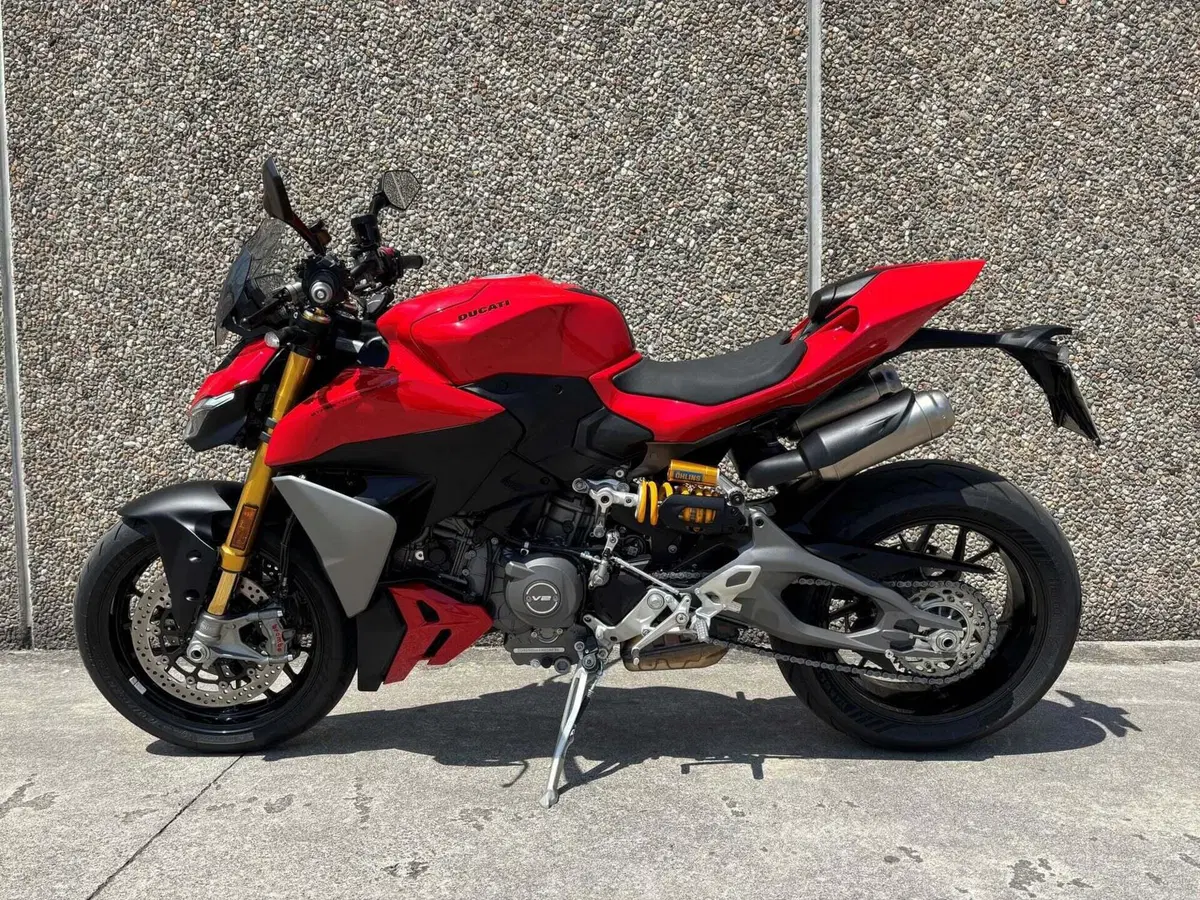 Ducati Streetfighter V2 S (2025 - 26) (2)