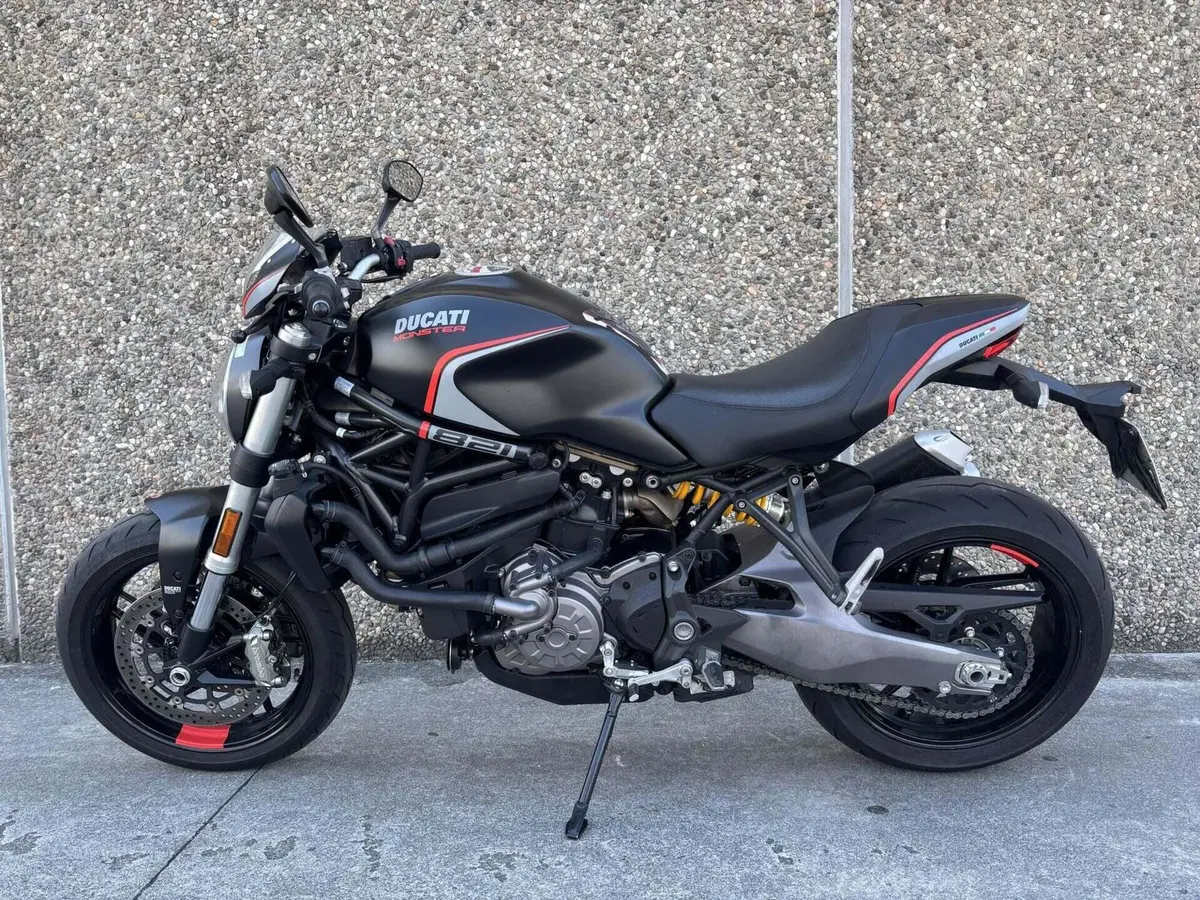 Ducati Monster 821 Stealth (2019 - 20) (2)