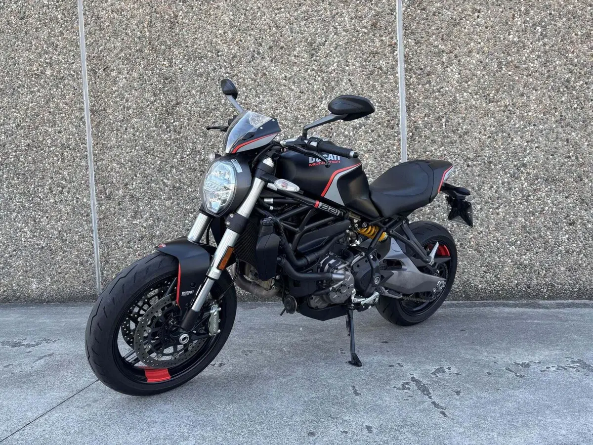 Ducati Monster 821 Stealth (2019 - 20) (3)