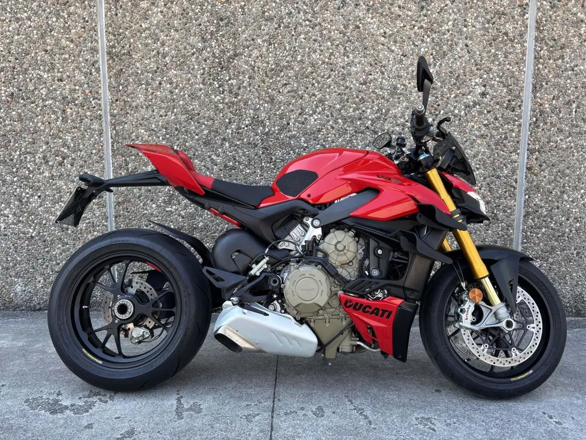 Ducati Streetfighter V4 S (2023 - 24)
