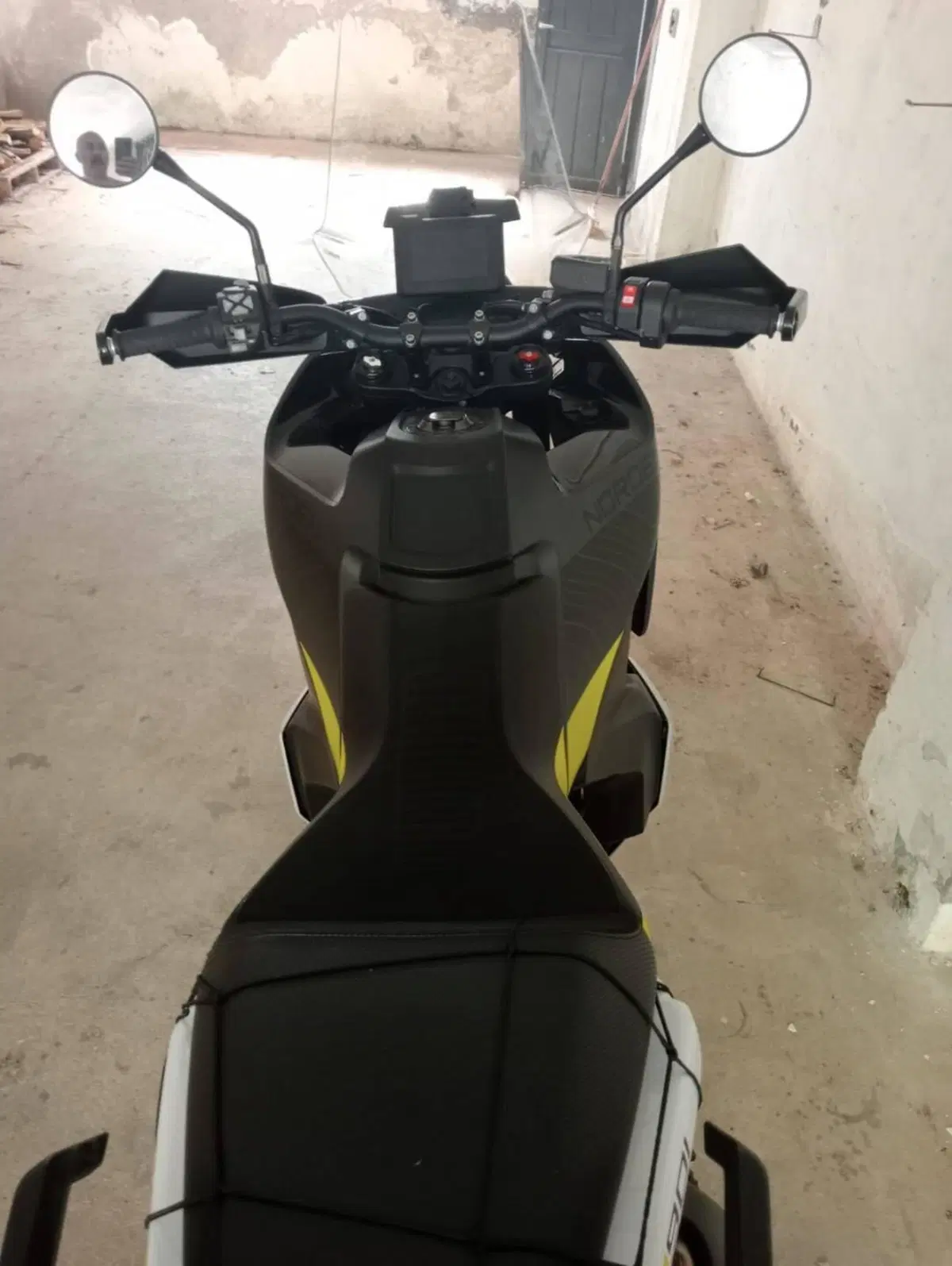 Husqvarna Norden 901 (2022 - 26) (7)