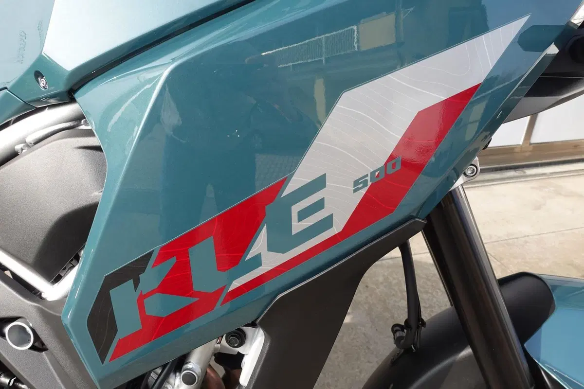 Kawasaki KLE 500 SE (2026) (5)