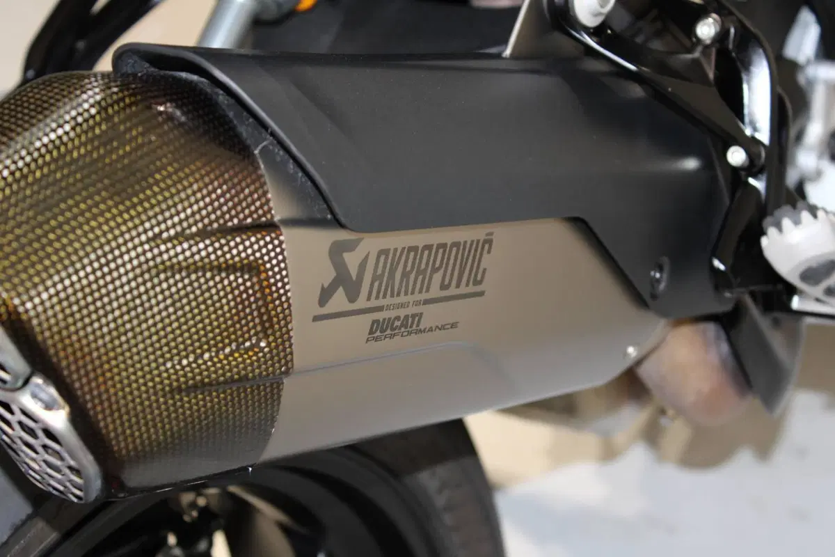Ducati Multistrada V4 RS (2024 - 25) (9)