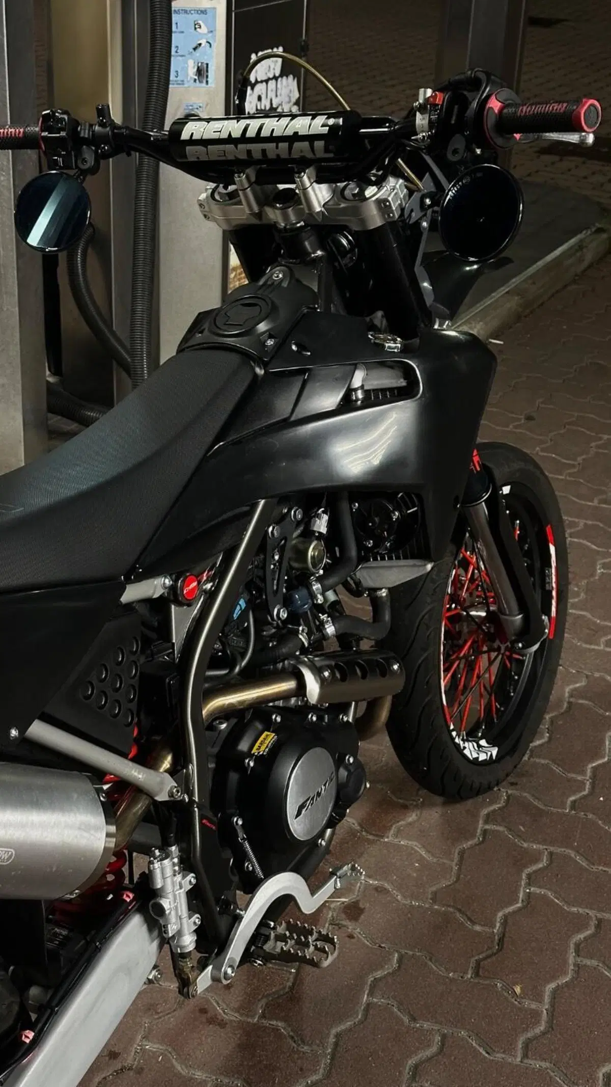Fantic Motor XMF 125 Motard Performance 4t (2021 - 22) (8)