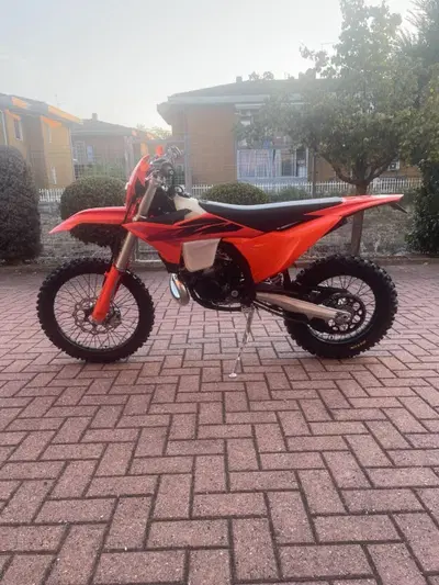 KTM 300 EXC (2027) nuova