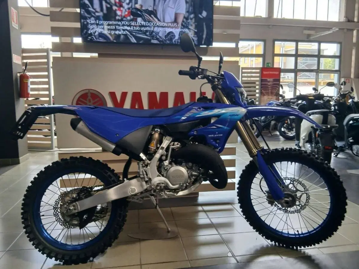 Yamaha YZ 125 (2027) (3)