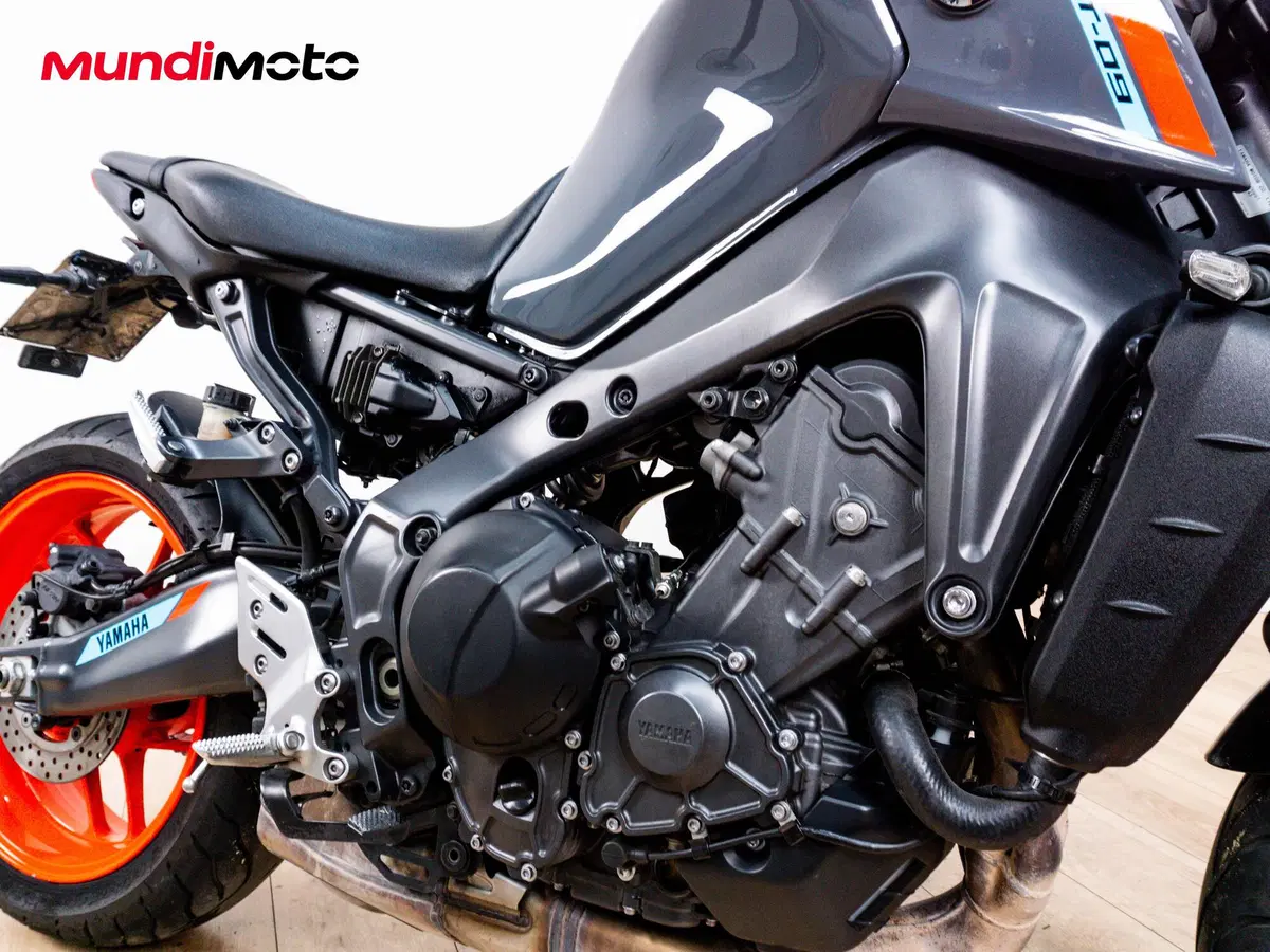 Yamaha MT-09 (2021 - 23) (5)