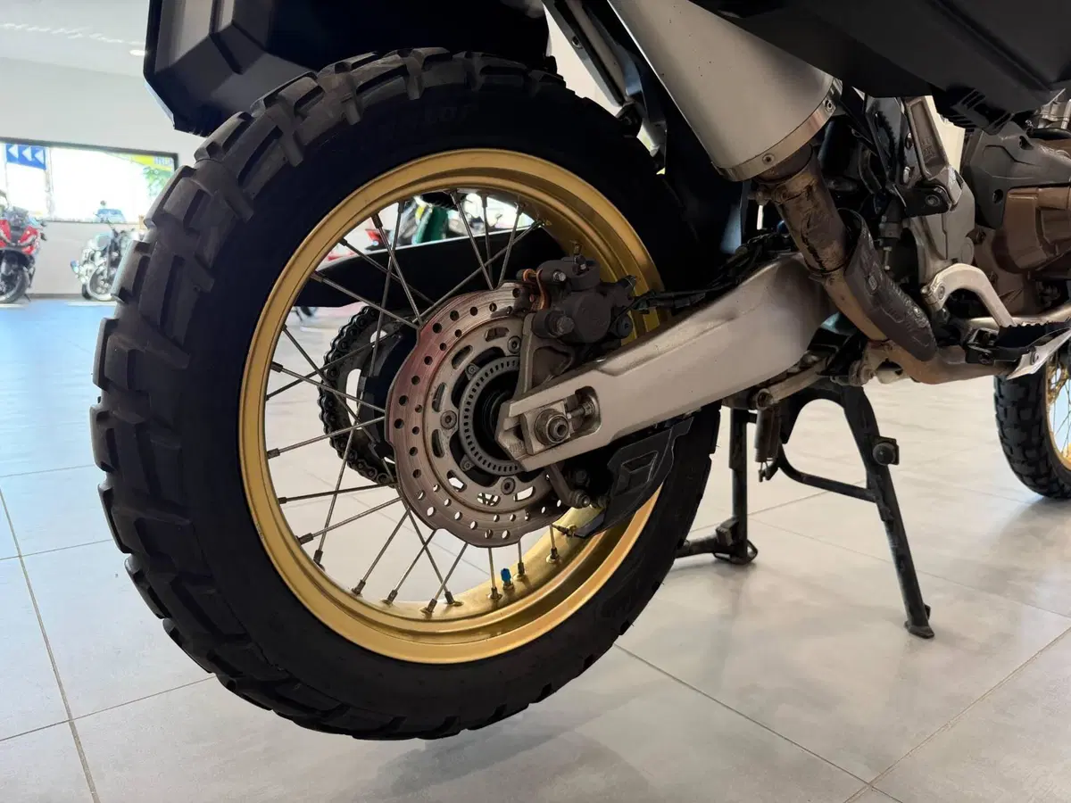 Honda Africa Twin CRF 1000L Adventure Sports DCT (2018 - 19) (15)