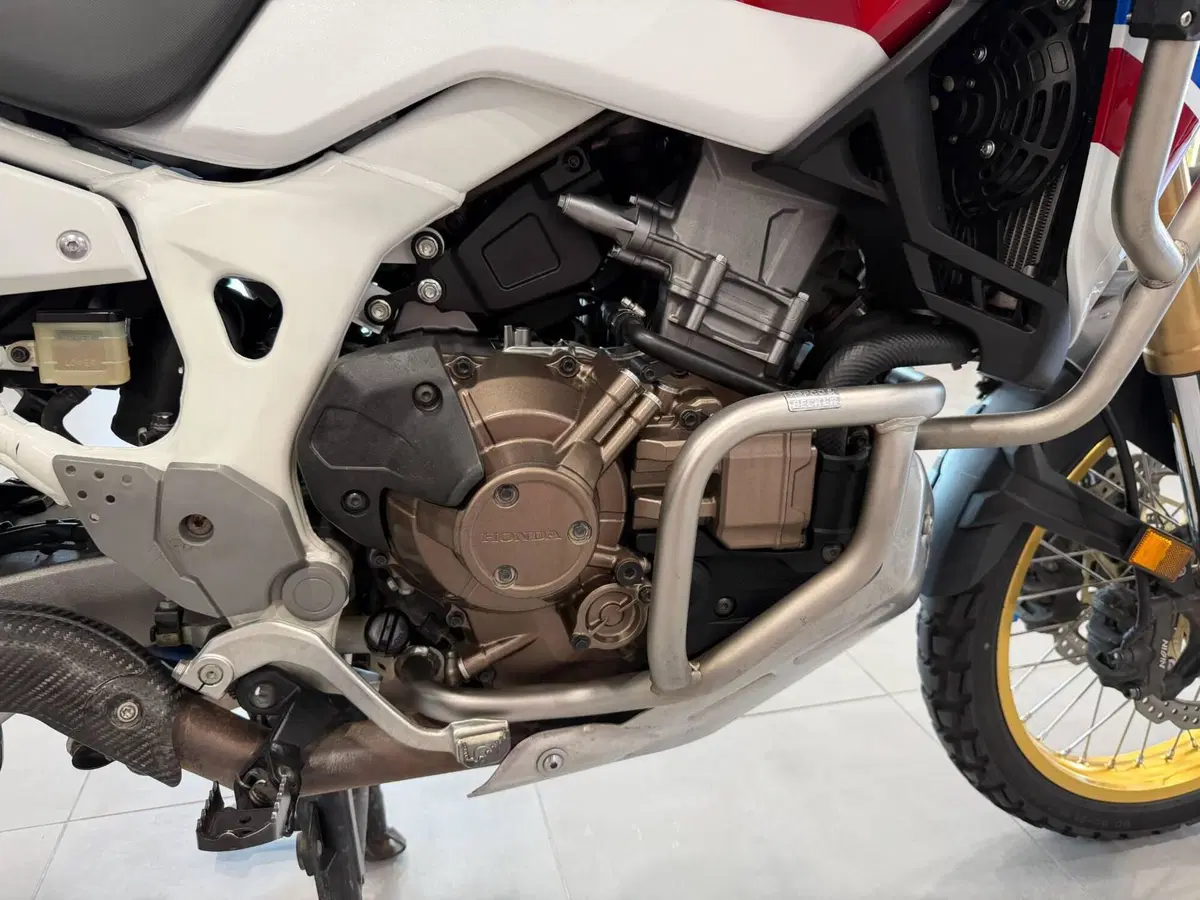 Honda Africa Twin CRF 1000L Adventure Sports DCT (2018 - 19) (17)