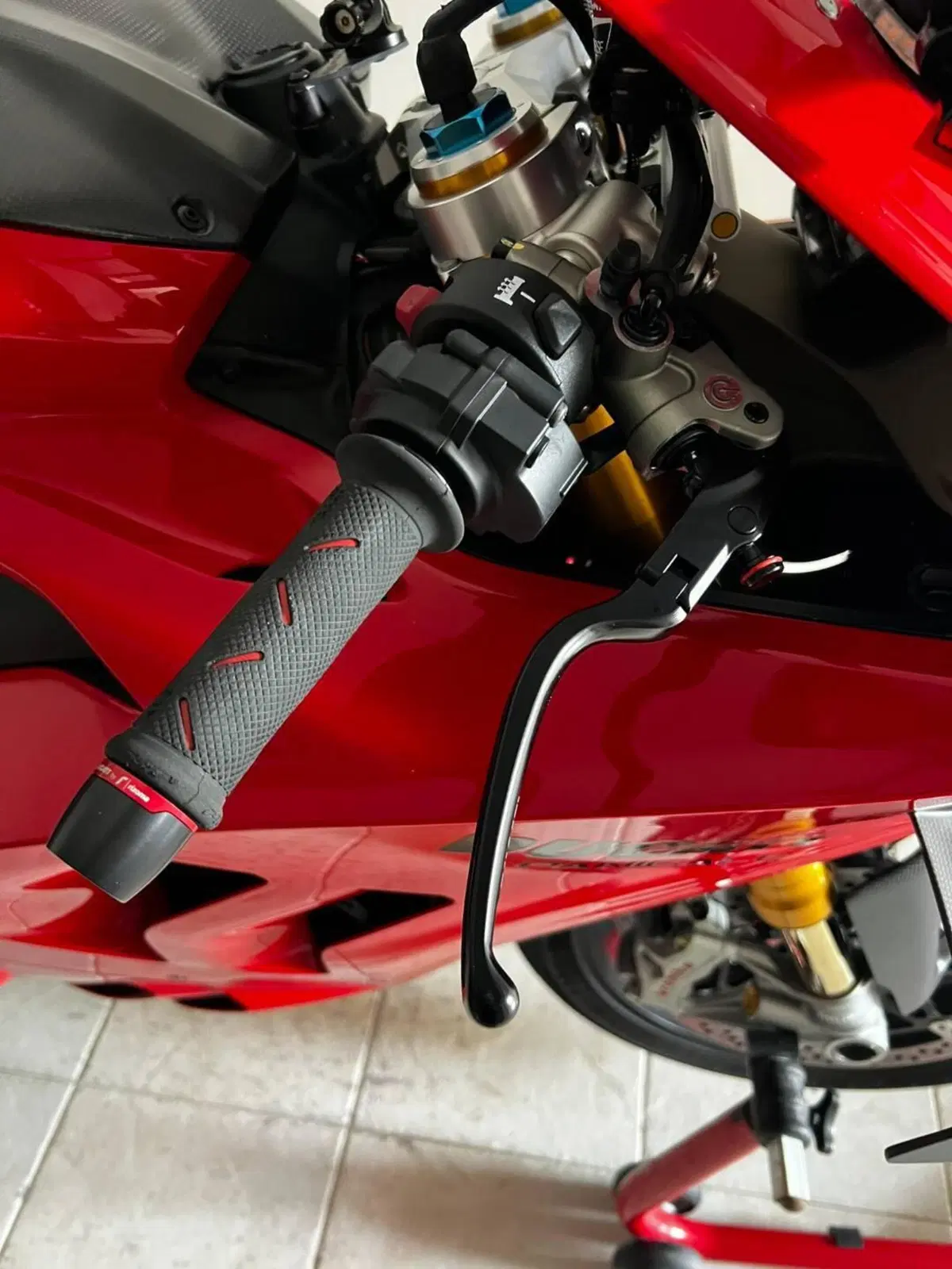 Ducati Panigale V4 S (2022 - 24) (5)