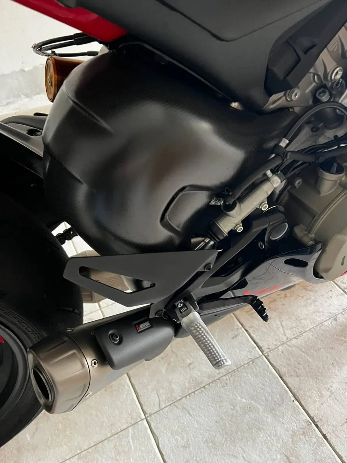 Ducati Panigale V4 S (2022 - 24) (6)