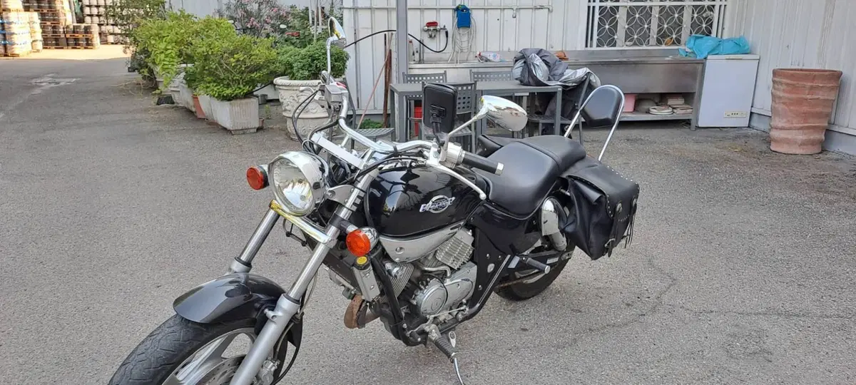 Kymco Venox 250i (2007 - 14) (2)