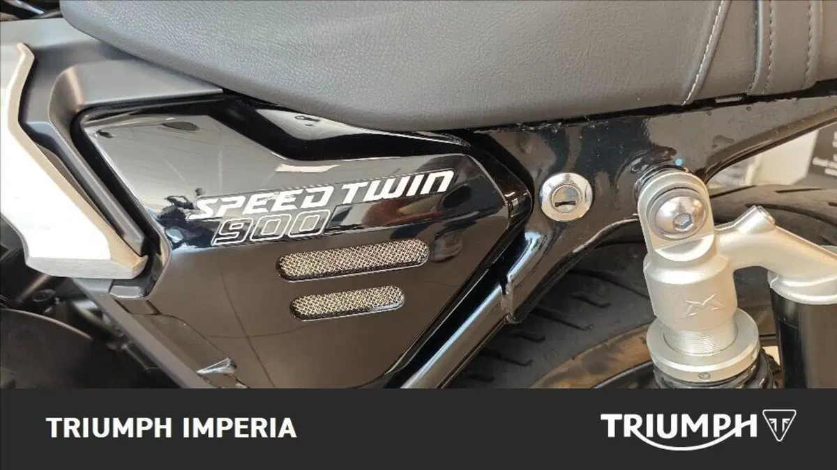 Triumph Speed Twin 900 (2025 - 26) (5)